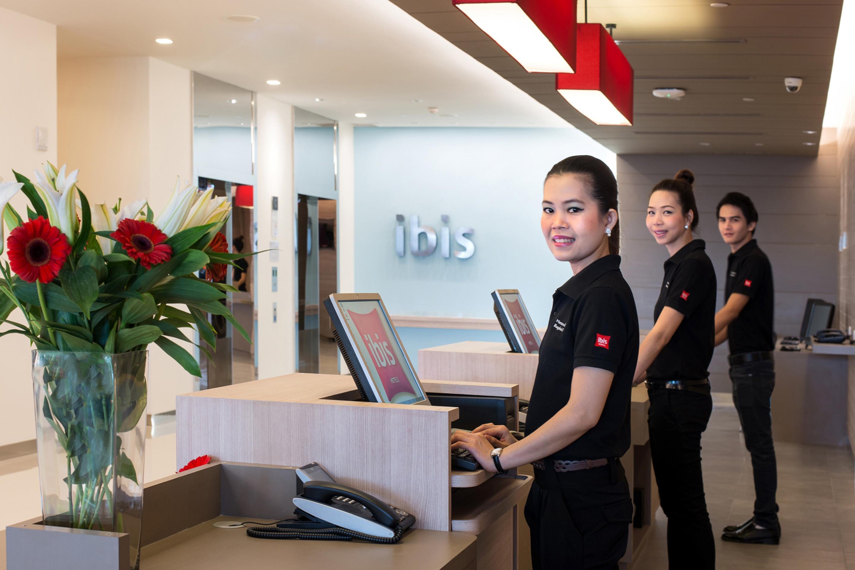Mercure Bangkok Siam Exterior photo